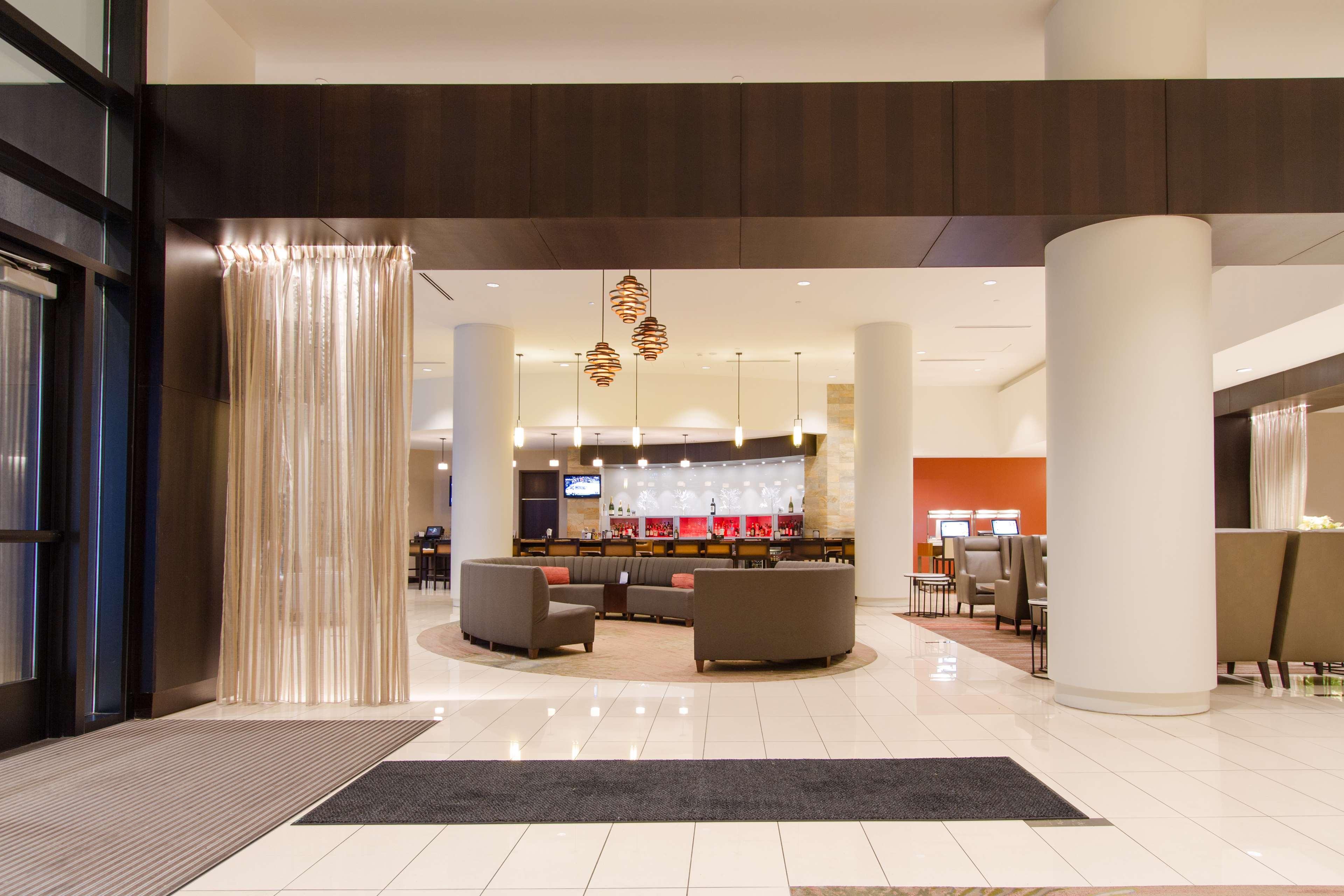 Hilton Albany Hotell Exteriör bild