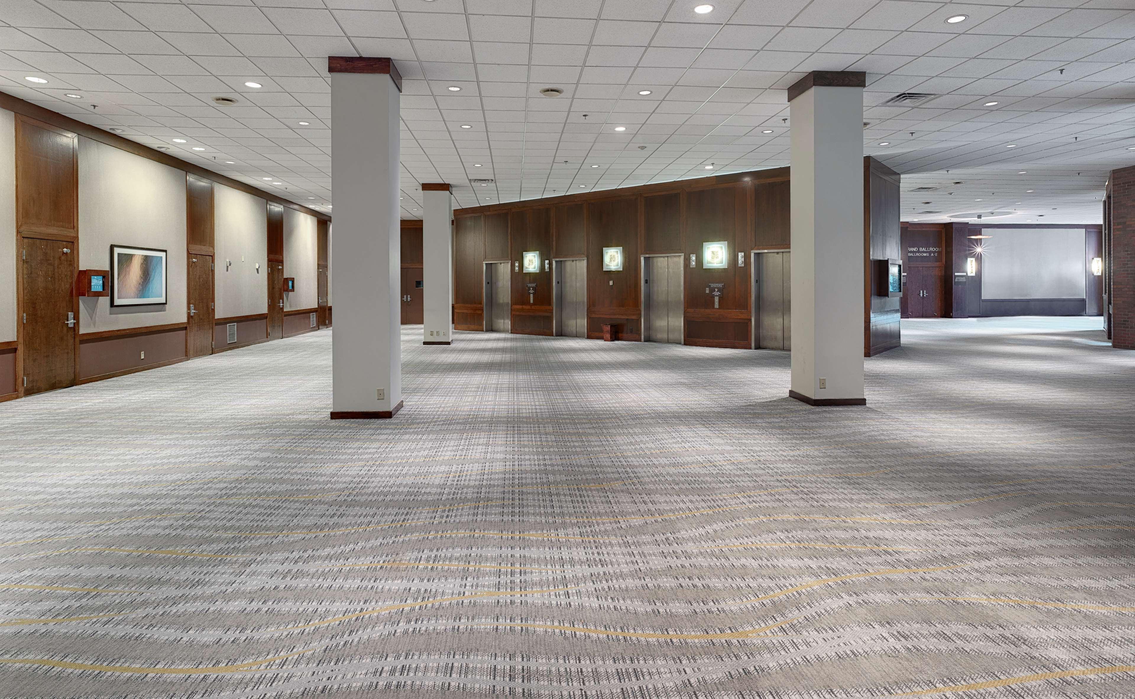 Hilton Albany Hotell Exteriör bild