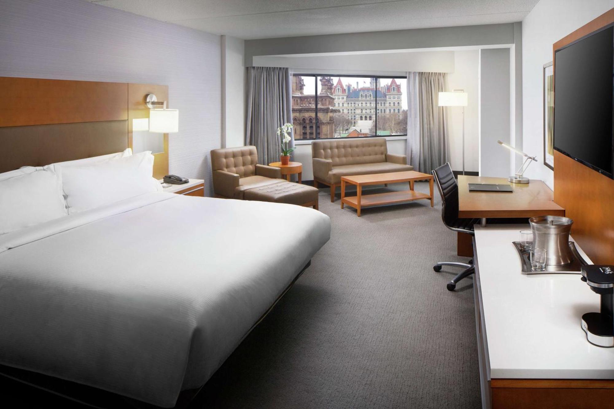 Hilton Albany Hotell Exteriör bild