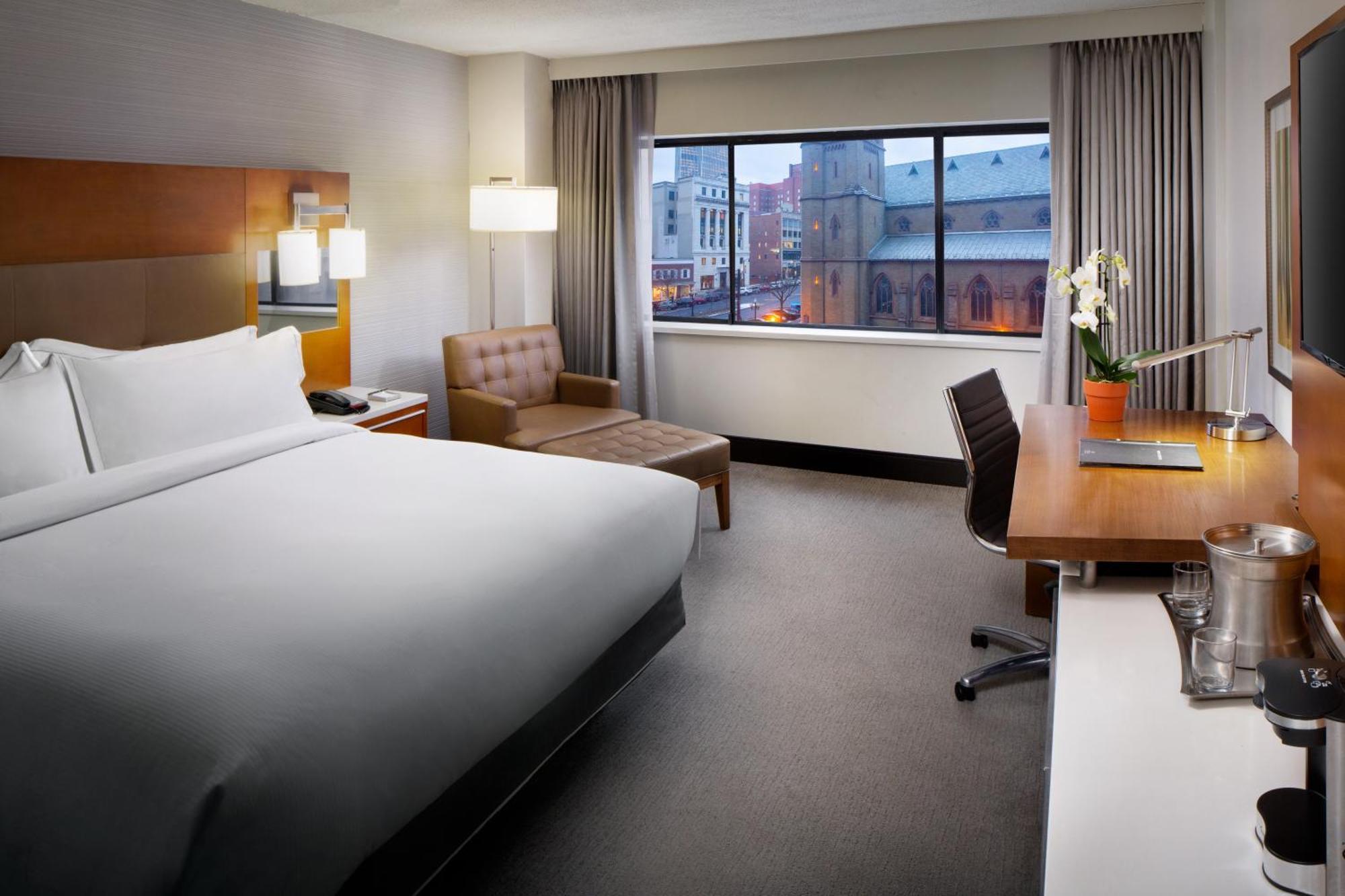 Hilton Albany Hotell Exteriör bild