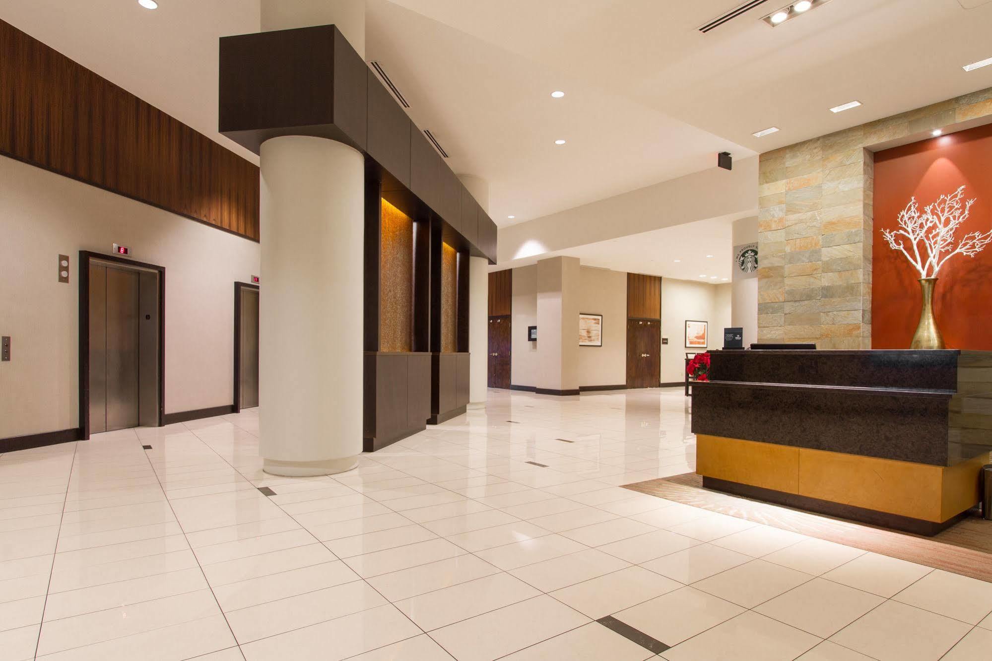 Hilton Albany Hotell Exteriör bild